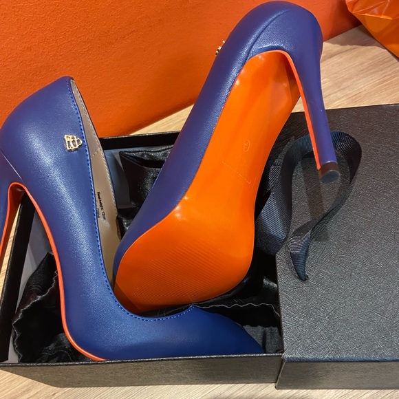 New 120mm navy pumps - Picture 2 of 3